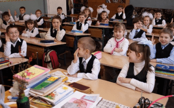 v ukrayini ponad 66 shkil navchajut v ochnij ta zmishanij formi 430bfc1 - В Україні понад 66% шкіл навчають в очній та змішаній формі