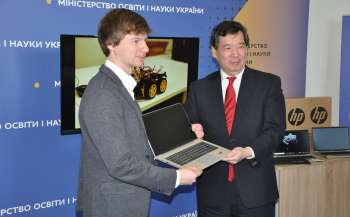 jica peredaye noutbuki cifrovim osvitnim centram v ukrayini a8b3e2f - JICA передає ноутбуки цифровим освітнім центрам в Україні