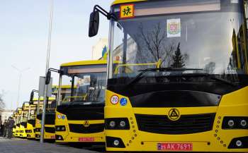 gromadi zhitomirshhini otrimali 28 novih inkljuzivnih shkilnih avtobusiv e63fee3 - Громади Житомирщини отримали 28 нових інклюзивних шкільних автобусів