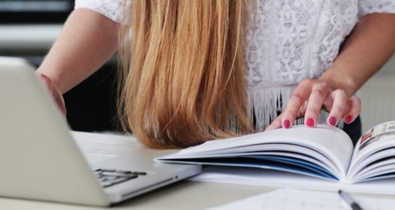 Dyplomni ta kursovi roboty na zamovlennya shho potribno znaty 1024x547 768x410 - Дипломні та курсові роботи на замовлення: що потрібно знати?