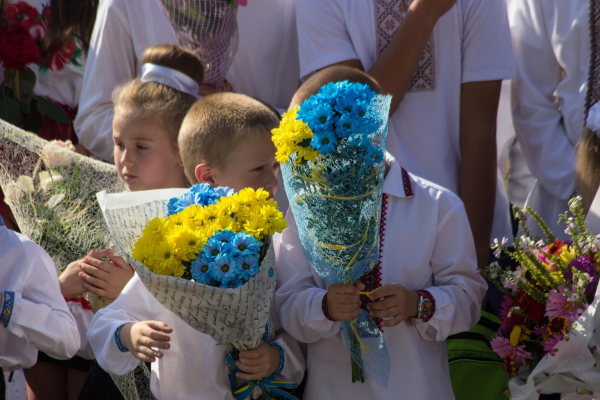 koli ostannij dzvonik 2025 dati po regionah ukrayini 8891d17 - Коли останній дзвоник 2025 - дати по регіонах України