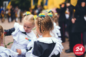 ostannij dzvonik u shkolah 2025 koli prolunaye u zhitomirskij oblasti f87ca70 300x200 - Реєстрація на іспити в магістратуру й аспірантуру завершується