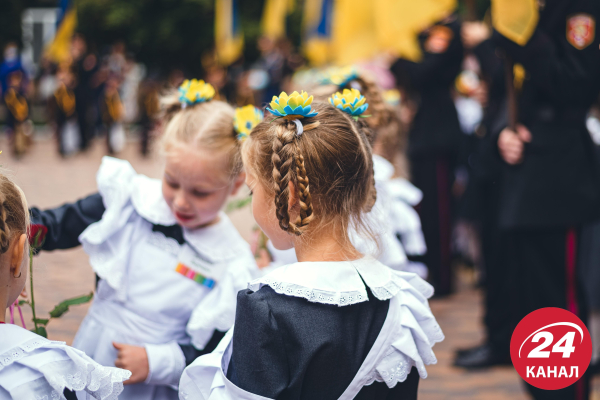 ostannij dzvonik u shkolah 2025 koli prolunaye u zhitomirskij oblasti f87ca70 - Останній дзвоник у школах 2025 - коли пролунає у Житомирській області