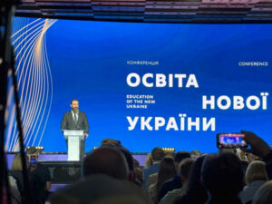 uchni z harkova vidpravili kosmichnij proyekt na mks lisovij rozpoviv detali 376e45d 300x225 - Де українці можуть навчатися безкоштовно в Польщі - перелік вишів у умов