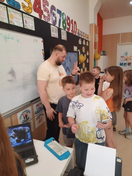 andrij utkin kiyivskij uchitel vraziv merezhi ta uchniv kreativnim urokom geografiyi a0cabfe - Андрій Уткін - київський учитель вразив мережі та учнів креативним уроком географії