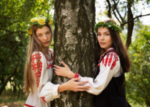 chomu nazivati svjato ivana kupala nepravilno de tut zakralasja pomilka 003e00c 300x214 - Яким був НМТ 2025 - виклики, складність завдань та зміни, інтерв'ю із директоркою УЦОЯО