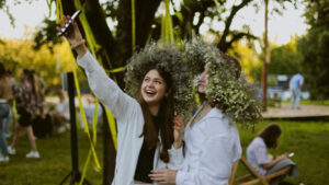 privitannja z ivana kupala ukrayinskoju jak krasivo privitati zi svjatom u 2025 roci 8e1fbfe 300x169 - Як сказати обалдеть українською - які відповідники до цього слова