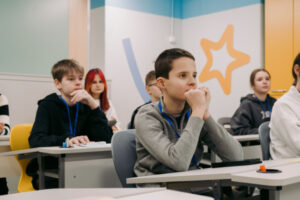 reforma starshoyi shkoli v ukrayini skilki zakladiv nalichuvatime merezha liceyiv cd879ec 300x200 - Реформа старшої школи - старшокласники зможуть отримати фах після школи, деталі