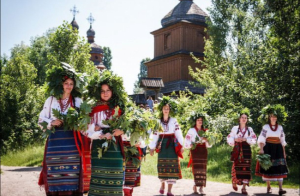 Зелені свята, Трійця на Галичині – особливі слова, які пояснюють обряди
