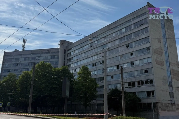 ataka na lviv 120725 poshkodzheno tri korpusi lvivskoyi politehniki e982e17 - Атака на Львів 12.07.25 - пошкоджено три корпуси Львівської політехніки