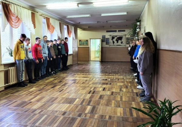 hvilina movchannja u shkolah u mon nadali rekomendaciyi 0030328 - Хвилина мовчання у школах - у МОН надали рекомендації