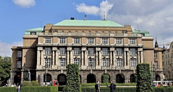 osvita ukrayinciv za kordonom jaka vartist navchannja v inozemnih vishah 12e2ecb - Освіта українців за кордоном - яка вартість навчання в іноземних вишах