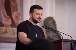 zimova vstupna kampanija 202526 v ukrayini mozhut sprostiti pravila vstupu 04cc3b6 300x200 - Зеленський анонсував підвищення стипендій студентам у 2026 році