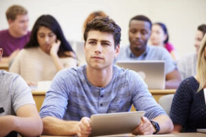 mobilizacija v ukrayini chi mozhut choloviki vikom 35 40 rokiv vstupati v aspiranturu e602a08 300x200 - Яловичина українською: відповідники та правильна вимова