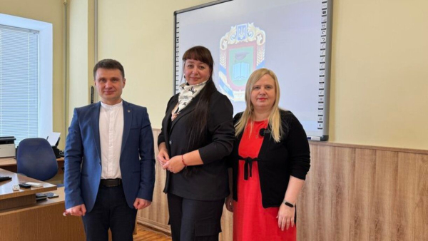 Штучний інтелект навчає: в університеті Кропивницького з'явилась ШІ-викладачка navchannja z dopomogoju shi u vishi kropivnickogo pracjuye shi vikladachka 9155581 - Штучний інтелект навчає: в університеті Кропивницького з'явилась ШІ-викладачка