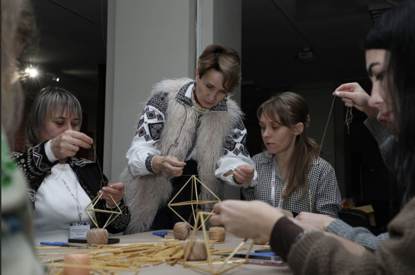 Різдвяні звичаї: курс для педагогів у світлинах