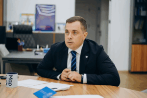 zamina rektoriv skilki kerivnikiv vishiv vtratjat svoyi posadi aa2e67a 300x200 - Вступ до французького університету: складнощі та важлива інформація для абітурієнтів.