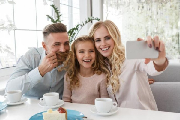 8c2ad23c29b1d99874246a05169ff190 - Селфі: яких правил потрібно дотримуватися при зйомці себе?