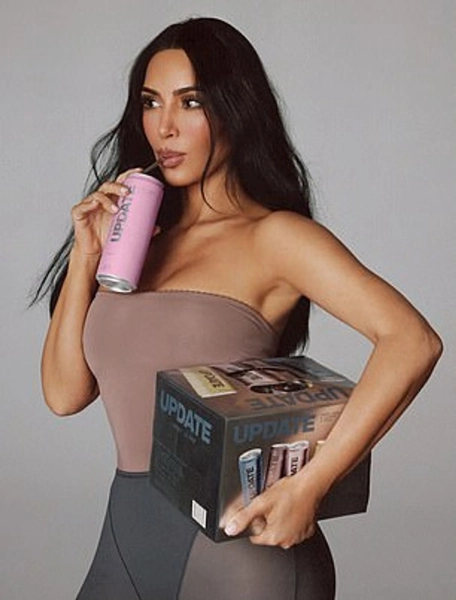 94c1107cba6613801d1c5801b2f1e2b3 - Кім Кардаш'ян презентувала енергетик та отримала шквал критики за промо-світлини.
