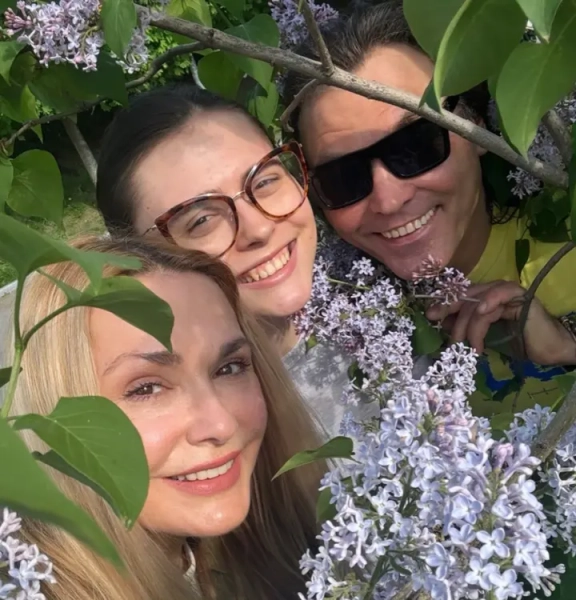 Ольга Сумська ніжно привітала дочку з 24-річчям 894c072e357baf1b0e0589f3120989d0 - Ольга Сумська ніжно привітала дочку з 24-річчям