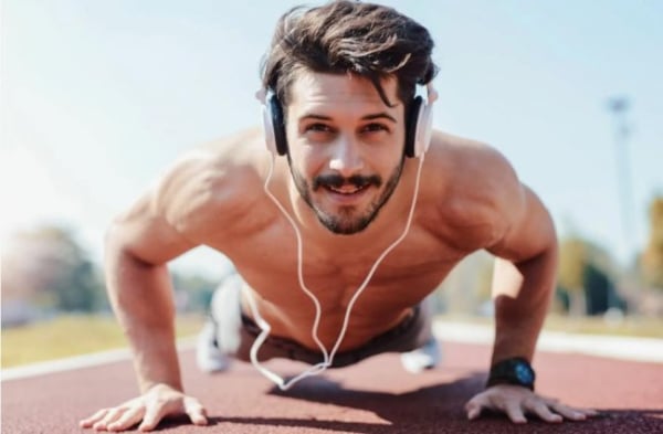 Тренування під музику: як улюблені пісні допомагають прийти у форму 64eac3f26a10b441c02b9f49e17065ff - Тренування під музику: як улюблені пісні допомагають прийти у форму
