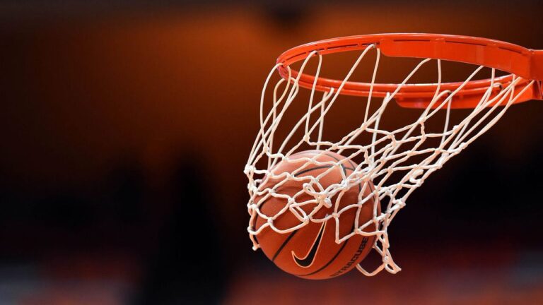 1498289800 sportivnyy klub sportivnye sekcii v hnure sekciya basketbol 768x432 - Як обрати баскетбольний м'яч: гід для гравців