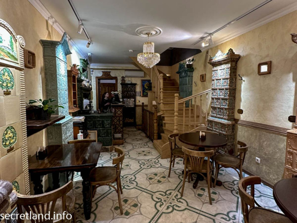 lvivskij dialekt znachennja sliv pyec strih pan edzo salon 0e0e0e6 - Львівський діалект: значення слів "п'єц", "стрих", "пан Едзьо", "сальон"