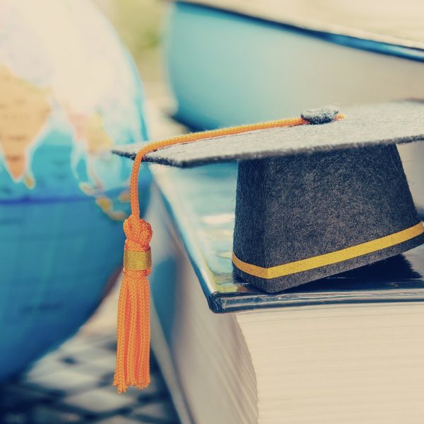 Навчання за кордоном для українців: переваги та легкий вступ із Study and Travel