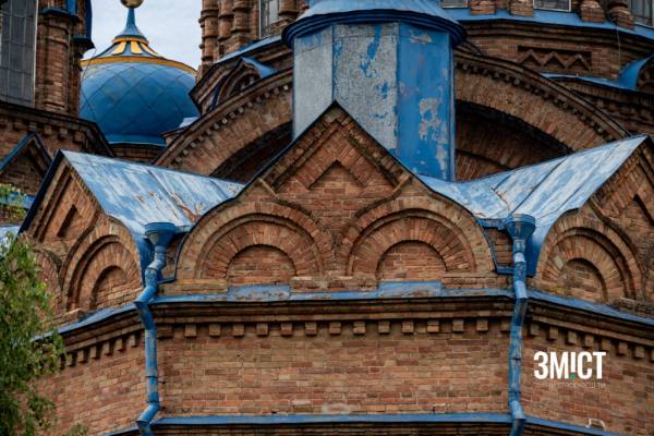 Загадкова історія собору на Полтавщині: від козацького скарбу до таємниць підземель 05dee43d84fe36da60aa87e9669fe539 - Загадкова історія собору на Полтавщині: від козацького скарбу до таємниць підземель