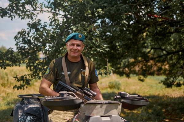 Морпіх з Полтавщини полонив дев'ятьох окупантів 149723c022f53512afd174f8bf153435 - Морпіх з Полтавщини полонив дев'ятьох окупантів