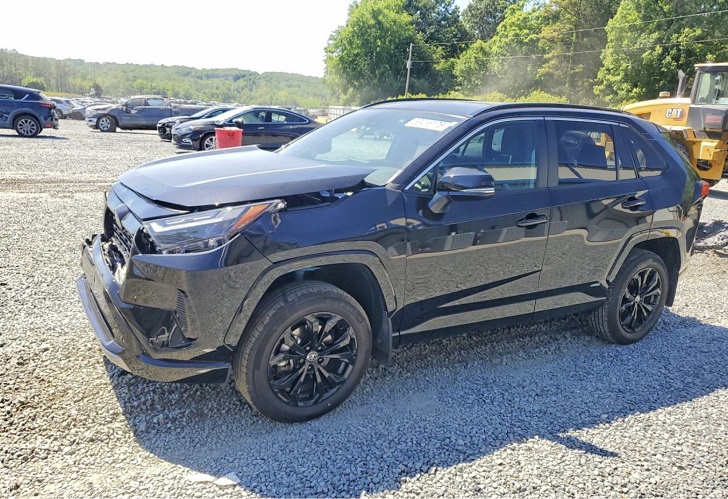 Toyota RAV4 — лідер продажів нових авто Novyj chy vzhyvanyj zi SSHA - Toyota RAV4 — лідер продажів нових авто