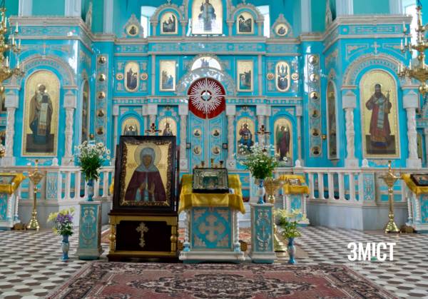 Загадкова історія собору на Полтавщині: від козацького скарбу до таємниць підземель a0c7e1ada51537b785c7f552e5c8012a - Загадкова історія собору на Полтавщині: від козацького скарбу до таємниць підземель