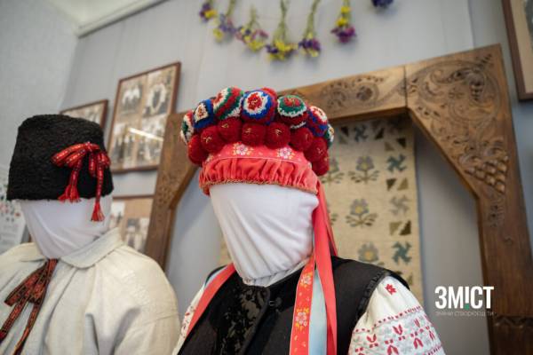 2c9a1c8c4de34f8adf0712a507d669c5 - Полтавські наречені вдягають на весілля воскові вінці: відроджують давню традицію