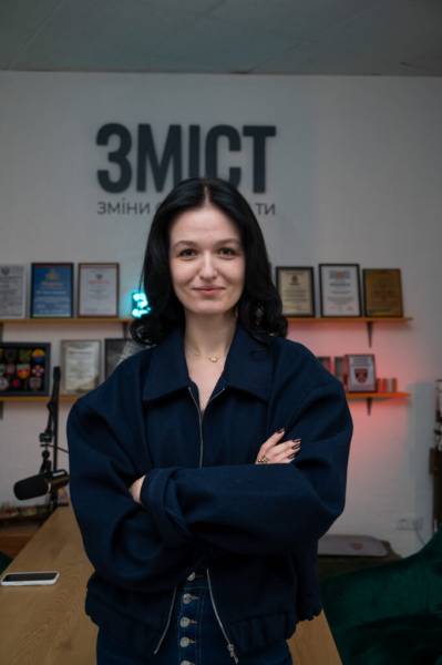 Полтавська вчителька в третьому поколінні залишила державну школу
